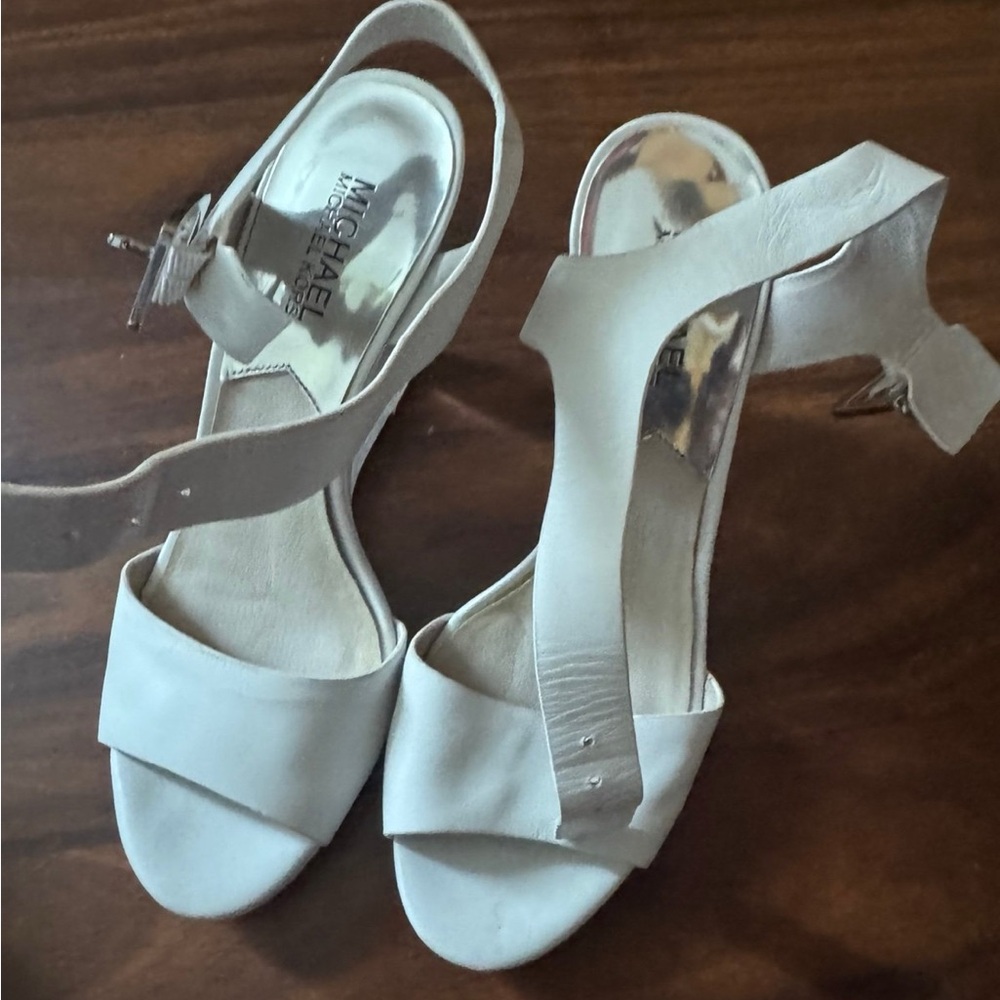 Michael Kors White Sandals with Slingback and Minimalist Design